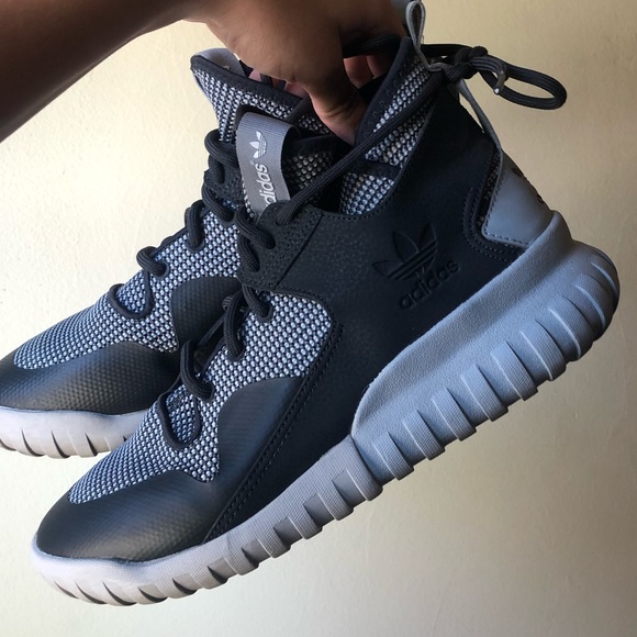 Adidas Tubular - Picture 7 of 9